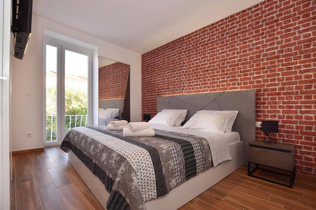 4 Corner The Center Of The Old Town Apartment Zadar Exterior foto